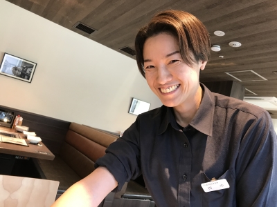店長からエリア統括とキャリアアップが可能。あなたのペースで高みをめざしてください。