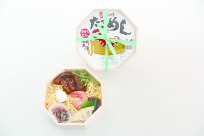名物の「元祖珍辨 たこめし」をはじめ、「廣島名物あなごめし」「松茸すきやき弁当」など種類は豊富。