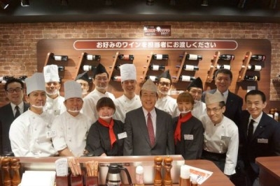 国内外に650店舗以上を展開する上場企業。2018年にさらに200店舗拡大に向け募集を強化!