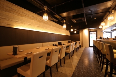 どちらのお店も技術はもちろん、お客様とフランクな会話を楽しめることも大切にしています