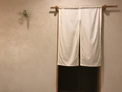 昔ながらのキツくて長い修業はありません。あなたのスキルに合わせ、丁寧に指導します。
