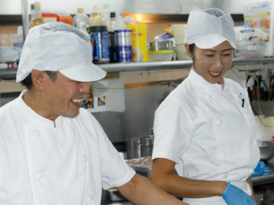 経営母体は安定企業ですから、安心して働き続けられます!長く活躍したい方は、ぜひ当社へ。