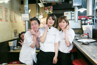チームワーク抜群◎徹底した「現場主義」だから、仲間と一緒にどんどんお店を盛り上げてください!