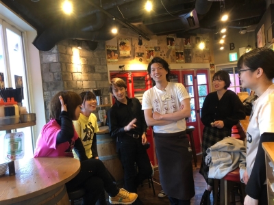既存店では、20代~30代の若手や女性が多数活躍中です!!
