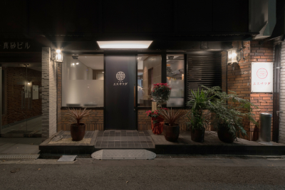 担々麺の専門店など、さらなる店舗展開も検討しています。