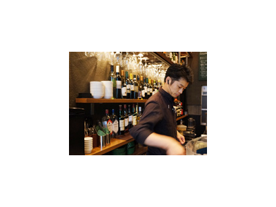 飲食店での調理やマネジメント経験を活かしてくださいね。(画像は他店での調理のようす)