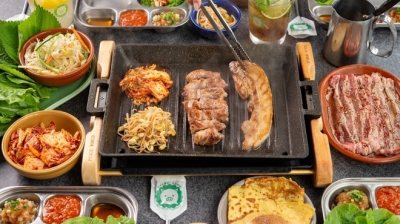 お肉をチーズフォンデュやクレープで包んだりと、新しいスタイルのサムギョプサルをご提案しています。