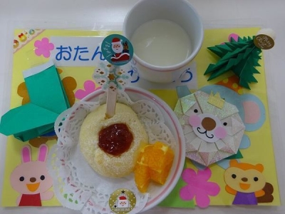 子どもたち一人ひとりの成長段階に合わせ、趣向を凝らした献立を提供しています。