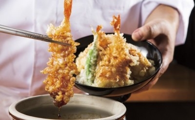 経営母体は、蕎麦をメインにした和食43店舗を全国展開。