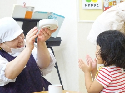 園児たちからは「給食の先生」なんて呼ばれることも。