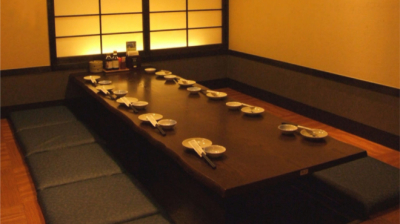 お客様との距離が近い居酒屋なので、お店の中は喜ぶ顔で溢れます!