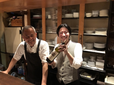 カクテルづくりのノウハウはオーナー自らがお教えします!緊張せずに楽しく学んでいきましょう!