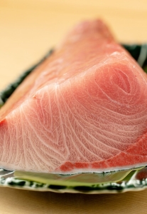 その日に仕入れた新鮮な海の幸を使った江戸前寿司を一貫からお楽しみいただけます!