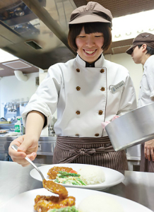 実際に作る時も、お客さんに提供することを考えながらメニュー開発も行います