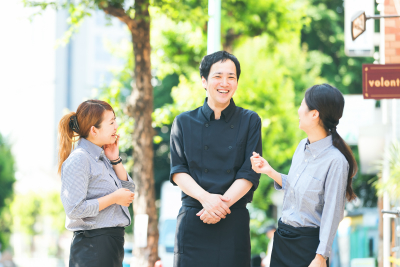 誰かに喜んでもらうことが好きなスタッフばかり!一人ひとりのアイデアでお店をより良くしていきましょう!
