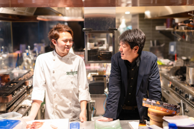 現場の意見を吸い上げるため、料理長の次は「統括」というポジションを設けています。