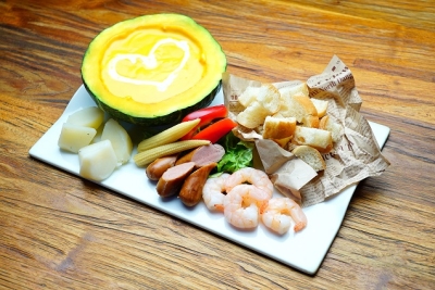 料理はすべて手づくり。家庭料理の一歩上がコンセプト!