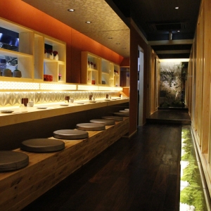 落ち着きある空間が広がる店内は、居心地もバツグンですよ◎