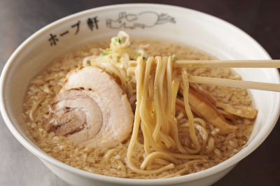 のれん分けの実績あり!たくさんのお客さまに愛される人気店でラーメンづくりを学びませんか?