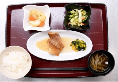 入居者様へのアンケートを実施し、食べたいメニューのリクエストにお応えしながらメニューを作ります!