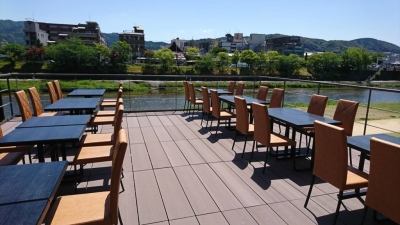 夏は京都の夏の風物詩である川床もお楽しみ頂けます