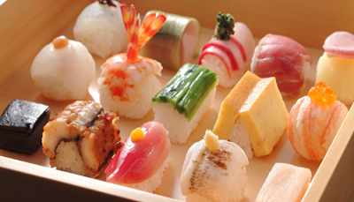 京都市内全4店舗で調理スタッフを募集します。本格的に和食の腕を磨ける環境です◎