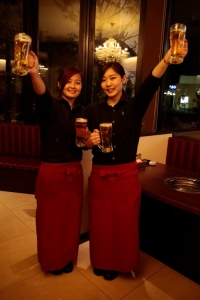 肉バル・居酒屋・創作ダイニングなど、幅広い業態を展開中。新ブランドの立ち上げに携わるチャンスも!