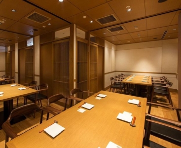 ランチから、会食・接待、法事など、さまざまなシーンでご利用いただいております。