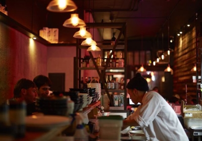 現地スタッフと共に日本食のおいしさやサービスの素晴らしさを広めませんか?