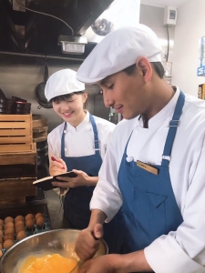 地元の野菜を使用したお料理や、お茶漬け、イタリア風BBQなど、各ホテルのアイデアが光る朝食をご提供