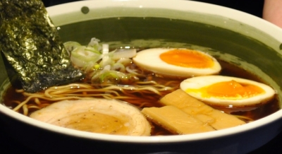 伝統の飛騨高山ラーメンを軸に、独自にアレンジしたメニューも満載です。