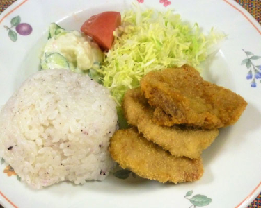 日々の献立づくりから、栄養管理、イベント食の考案など、多岐にわたる業務をおまかせします。