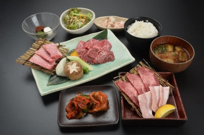 マネジメント業務を身につけ、店長就任のチャンスもあります。