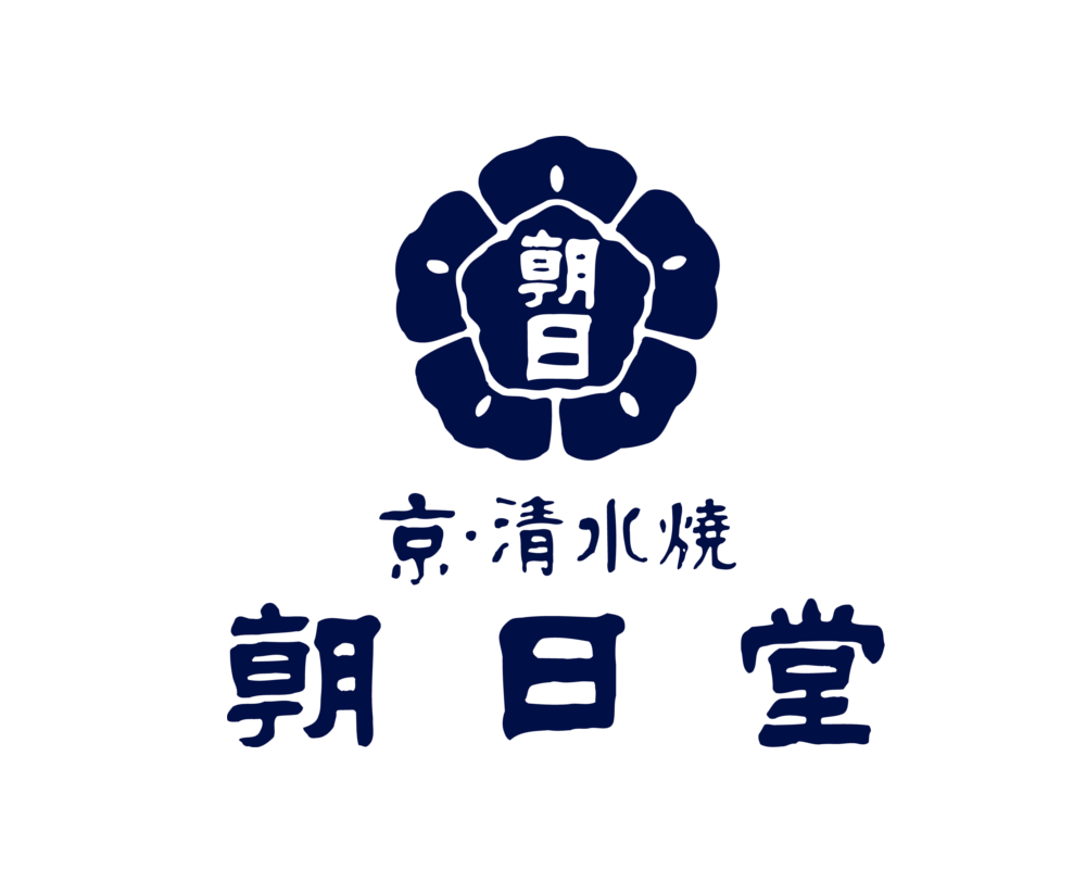 京の地酒・地ビールを京焼・清水焼の器で楽しめる、利き酒処です!