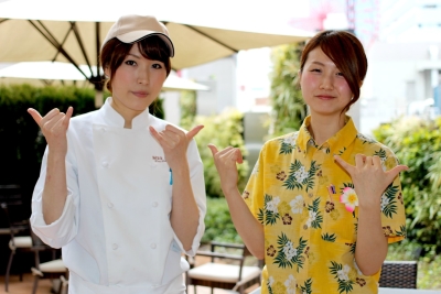 『MUU MUU~』では、定番のロコモコやハンバーガーのほか、ハワイ直輸入のコナコーヒーなどを提供。