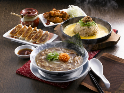 「焼肉きんぐ」「寿司・しゃぶしゃぶ ゆず庵」「丸源ラーメン」など、12ブランドを展開しています。