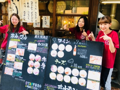 やる気にあふれるスタッフ陣と働けば、仕事の楽しさも本当のやりがいもみえてくる!