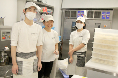 雰囲気の良い環境で多くの方に喜んでいただけるパン作りができます