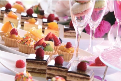 目でも楽しめるケーキ・デザートで、お祝いの席を演出しませんか。