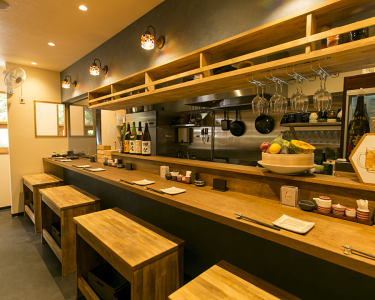 入社6ヶ月で店長昇格も可能。あなたらしくお店を盛り上げていってください。
