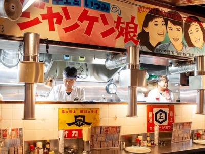 女性管理職も多数活躍中!年齢や経験を問わず、やる気やスキル次第でどんどんステップアップしていけます。