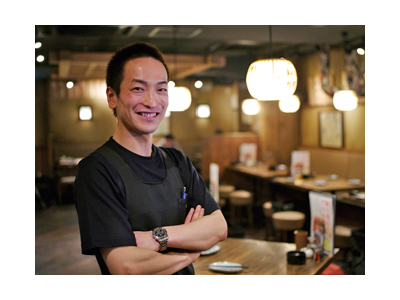 高度成長期をコンセプトにした店内で美味しい料理でおもてなししよう!