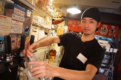 やる気にあふれるスタッフ陣と働けば、仕事の楽しさも本当のやりがいもみえてくる!