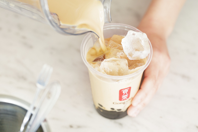 休憩、退勤時には1杯無料でドリンクを飲むことができます♪