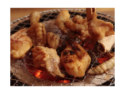 ふぐ料理のコースのほか、薄造りや唐揚げなど、高品質の魚介料理が楽しめる海鮮料理店を多数展開中!
