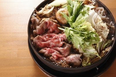 自社農園から直送の新鮮な野菜を使用。安心安全な食材を、自信を持ってお客様にお出ししています。