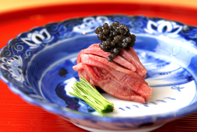 こだわりの和牛など、上質な食材を使用。素材そのもののおいしさを引き出す調理法でご提供