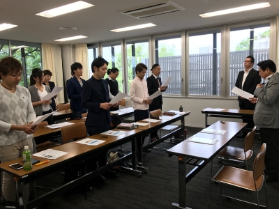 ワインセミナーや広告マーケティングなど、外部講師を招いた研修もご用意しています。