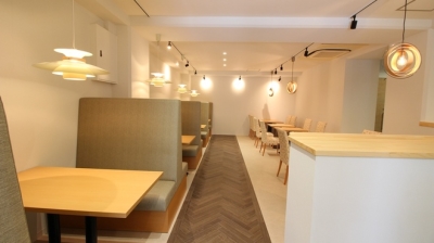 お店の内装は、とてもキレイでオシャレ☆このゆったりとした空間づくりにも、とてもこだわりました。