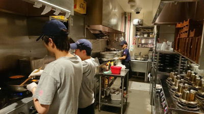 商業施設内のお店なので、老若男女幅広いお客様にあなたのお料理をめしあがっていただけます